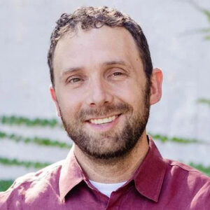 Lukas Walton, Builders Vision